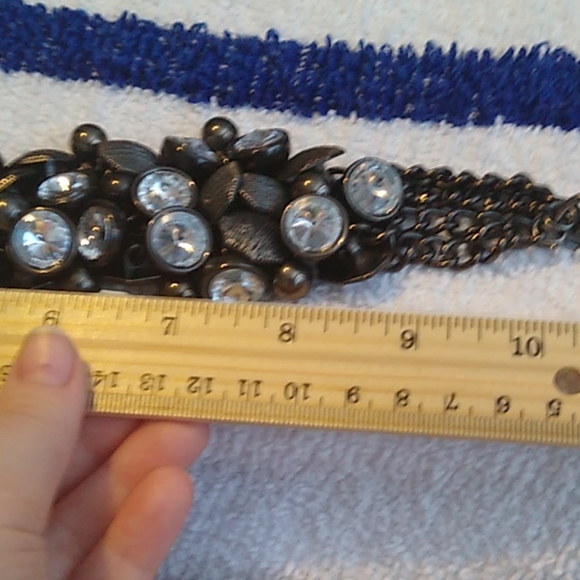 Chunky metal blinged necklace - Picture 6 of 7